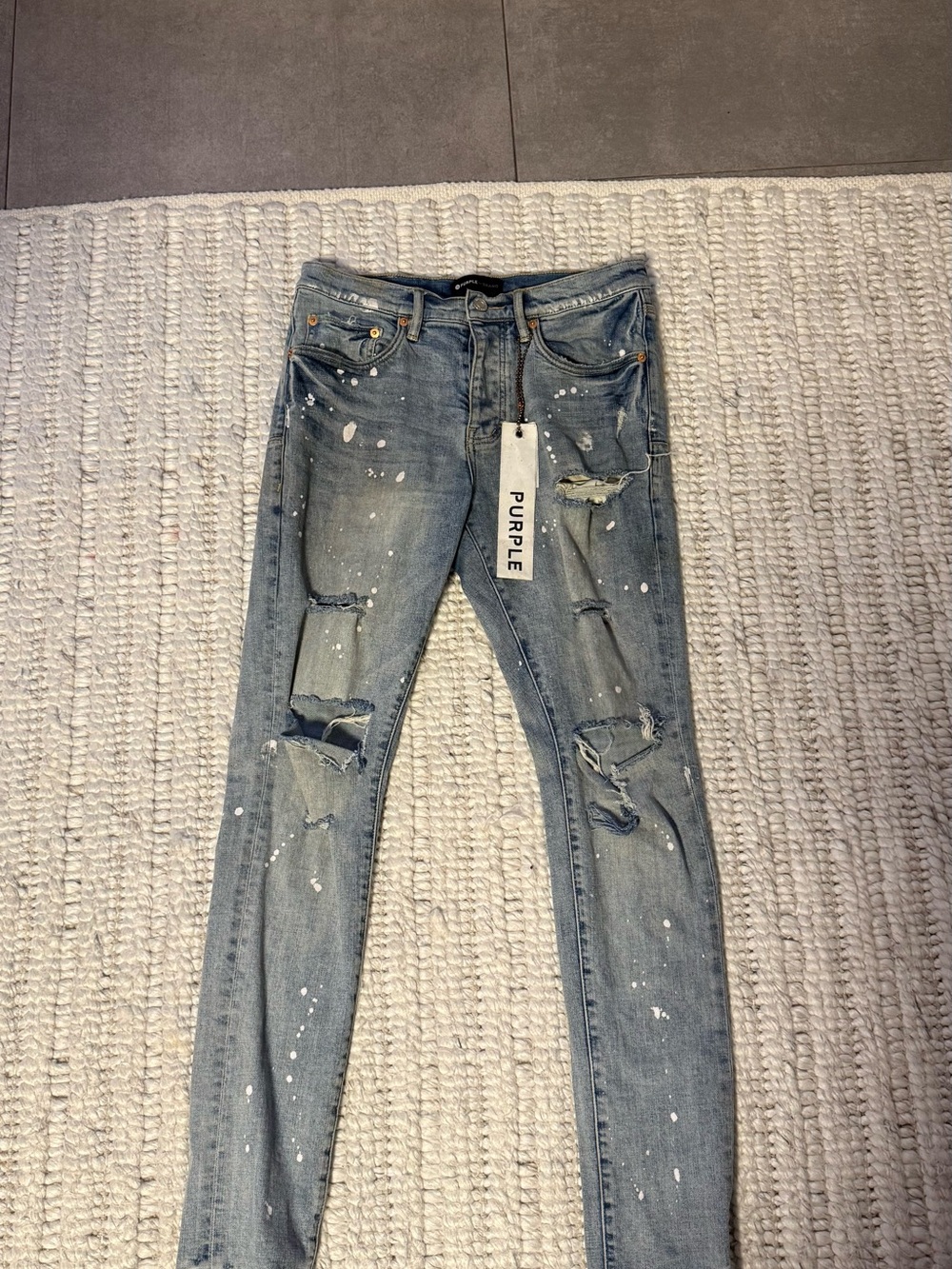 PURPLE Skinny Men’s Jeans in Light Blue with Distressed Paint-Splatter